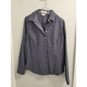 Button down women shirt. Small. Like brand new